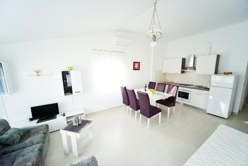 Apartments Valentina Petrcane Eksteriør billede